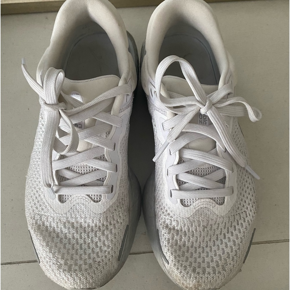 Nike ZoomX Invincible Run Flyknit